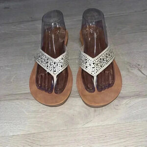 Palms white and tan sandals